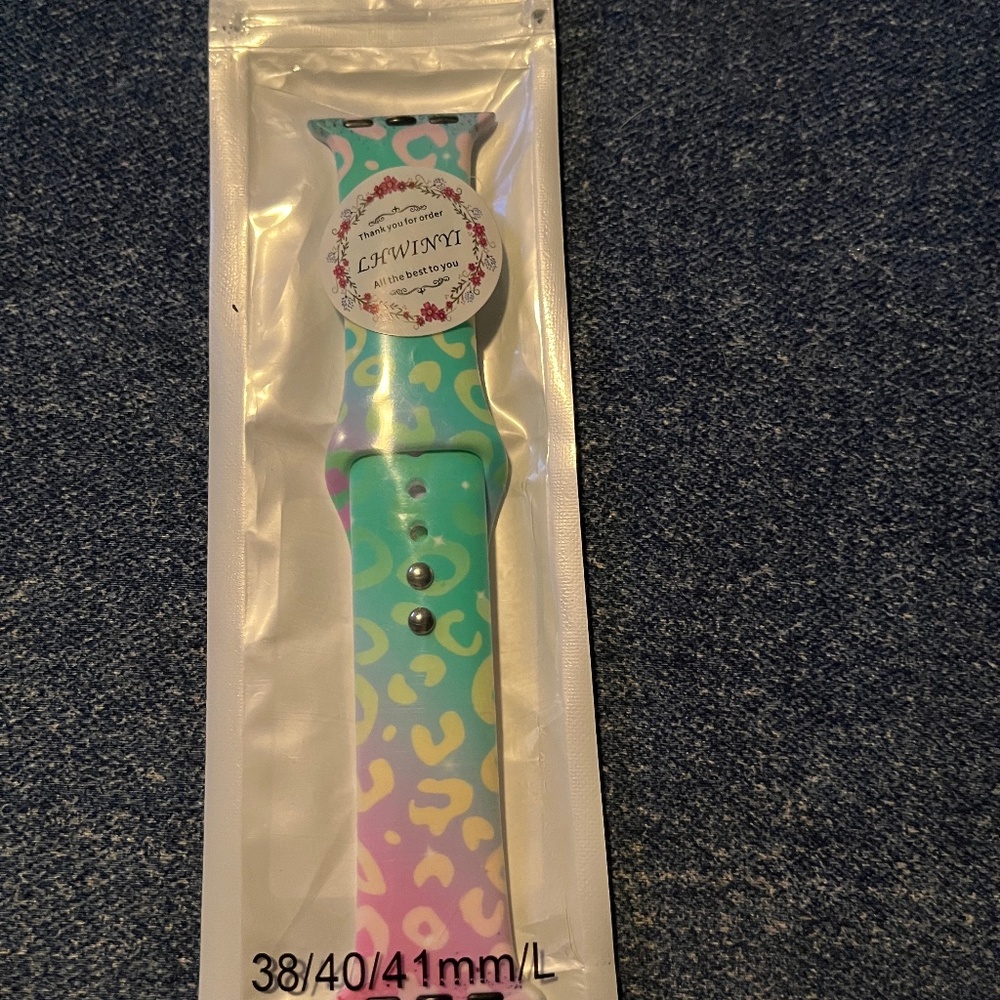 NWOT for the Apple silicone watch band for Series 8  38mm/40mm/41mm